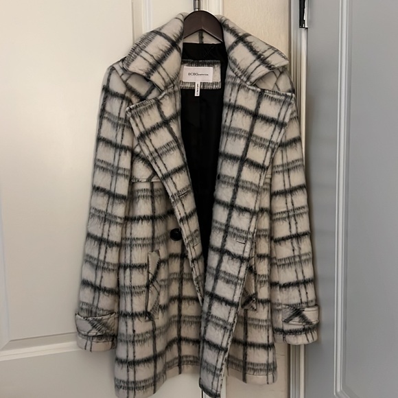 Coat - Picture 2 of 4